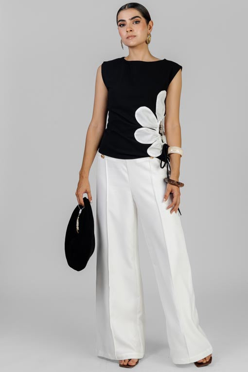 BLUSA FLOR LATERAL