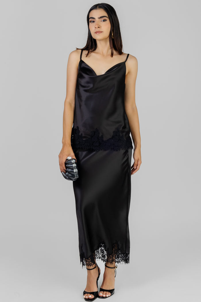 CONJUNTO SATINADO NEGRO CON ENCAJE
