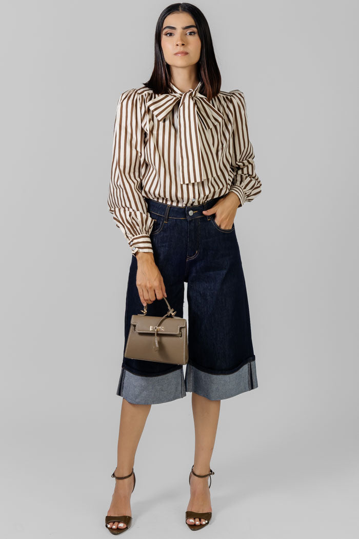 BLUSA ESTAMPADA CON LAZO