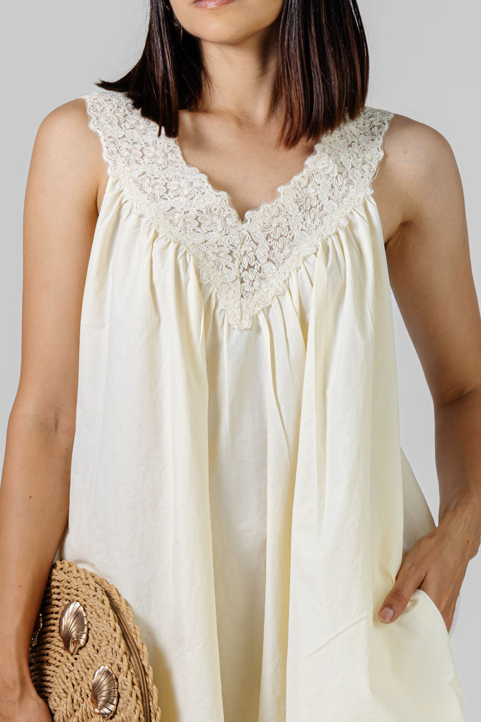VESTIDO CORTO A-LINE