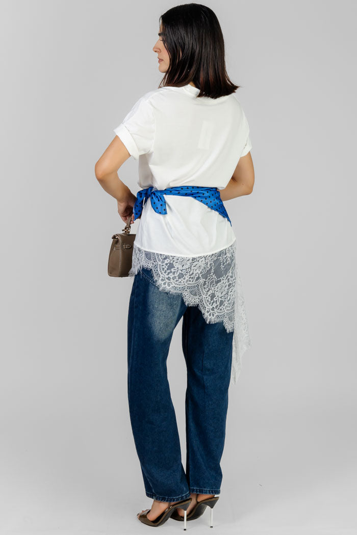 BLUSA ESTAMPADA CON ENCAJE