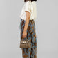 BLUSA SATINADA CON PAÑOLETA