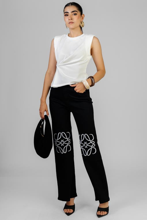 PANTALON NEGRO LOGO BLANCO