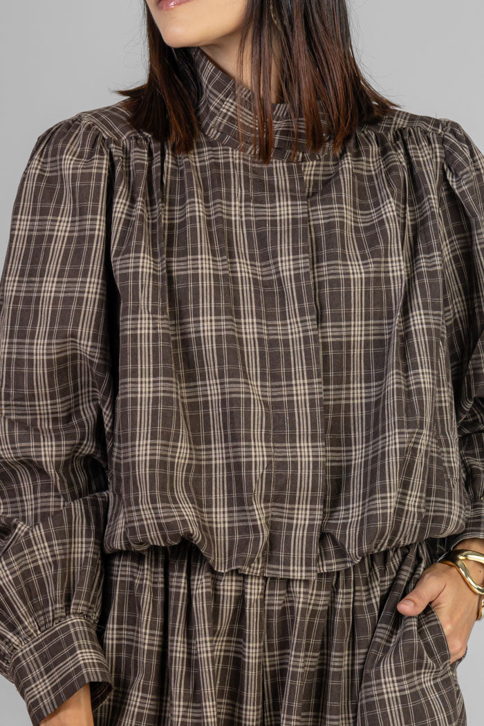 CONJUNTO CUADROS CUELLO ALTO