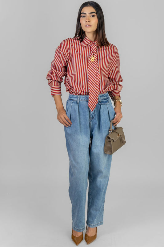 BLUSA RAYADA CON CORBATÍN