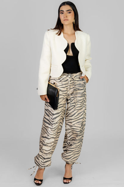 CHAQUETA CORTA CREMA
