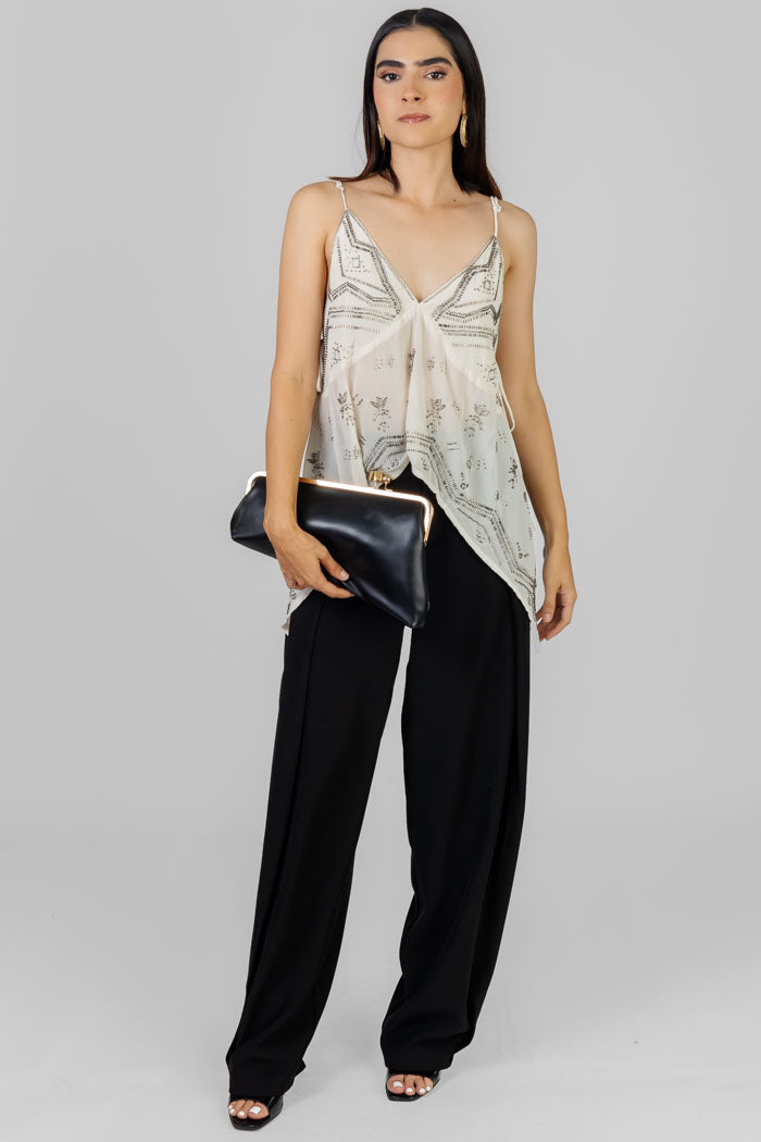 BLUSA TIPO LENCERA BORDADA