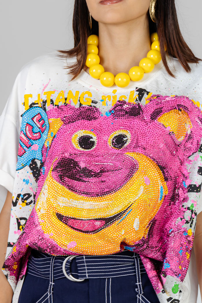 BLUSA ESTAMPADA CON PEDRERÍA