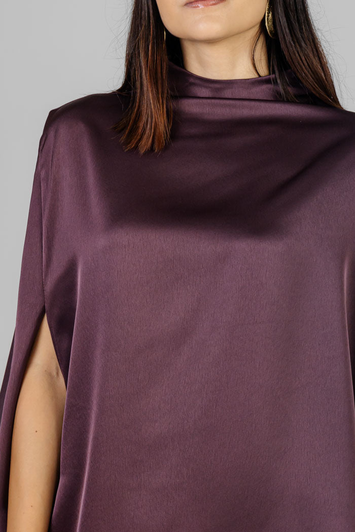 BLUSA SATINADA ASIMÉTRICA PÚRPURA