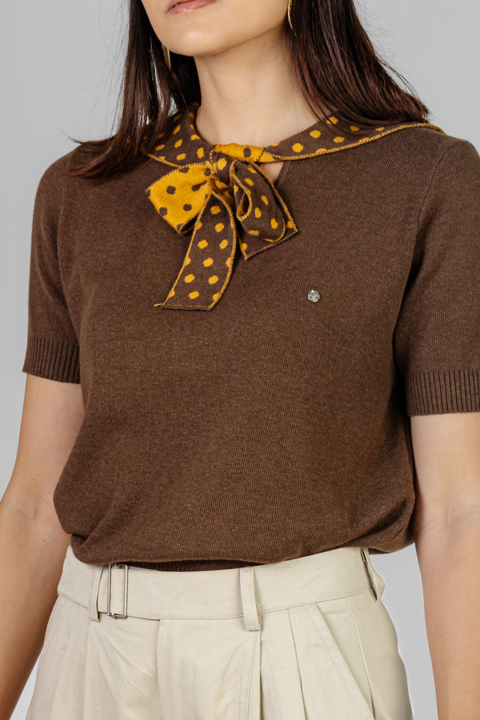 BLUSA TEJIDA CON LAZO