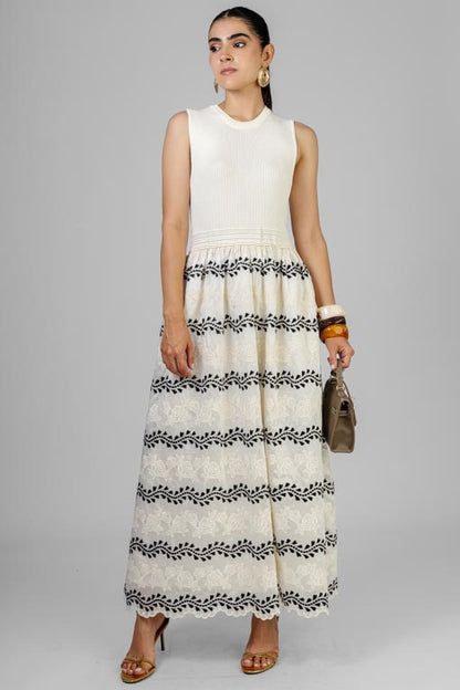 VESTIDO FALDON ORGANZA BORDADA