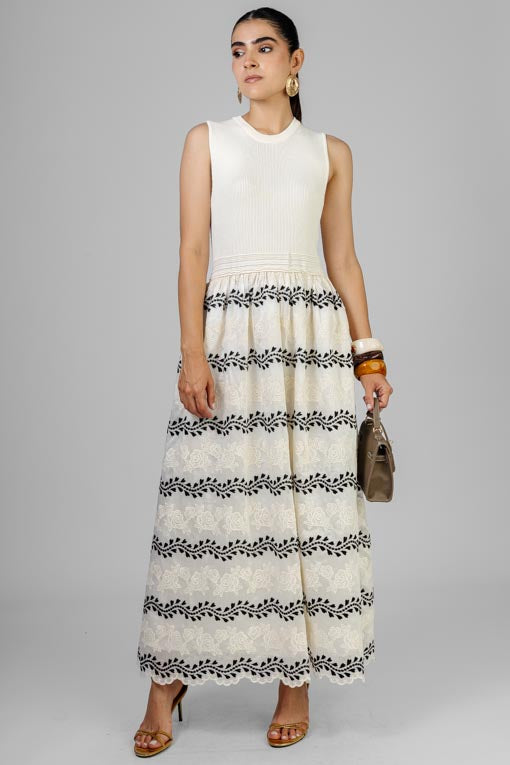 VESTIDO FALDON ORGANZA BORDADA