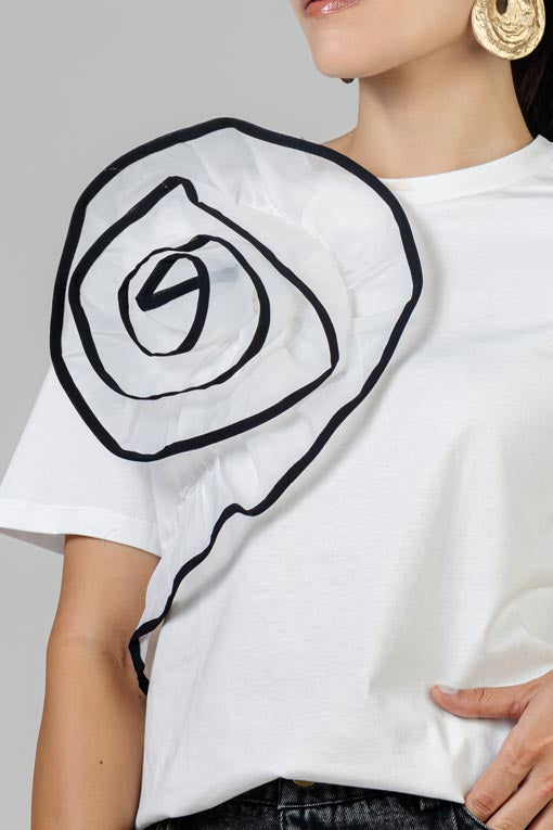 PLAYERA FLOR BIES NEGRO