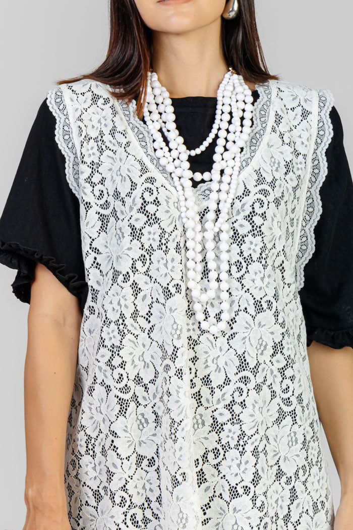BLUSA NEGRA ENCAJE BLANCO