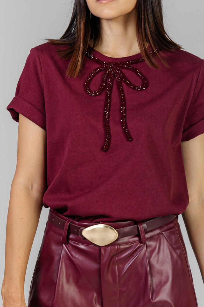 BLUSA VINO CON MOÑO
