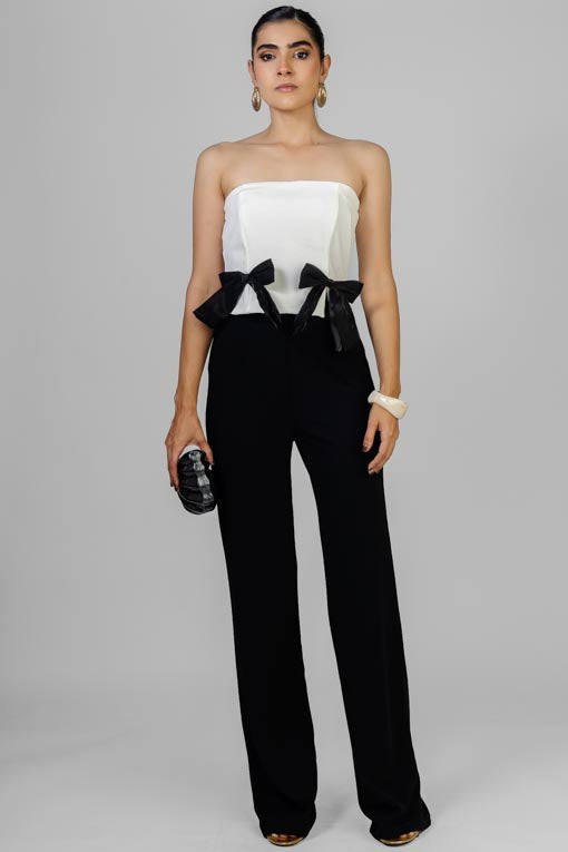 CONJUNTO TOP STRAPLESS MOÑOS