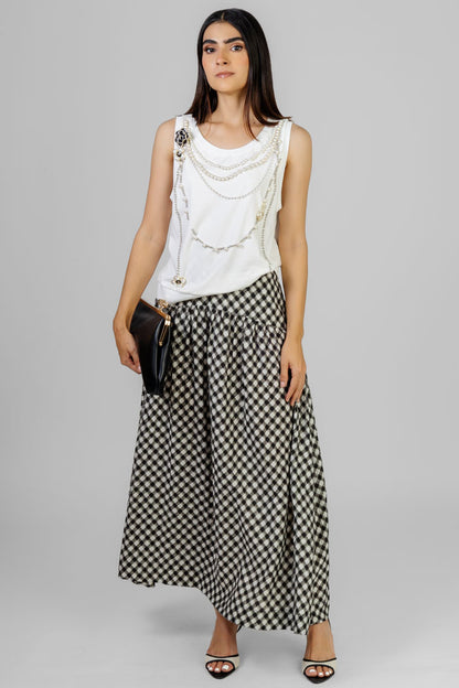 BLUSA BLANCA CON PERLAS
