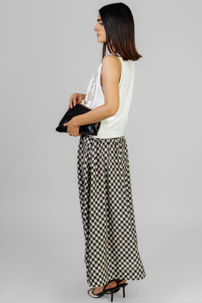 BLUSA BLANCA CON PERLAS