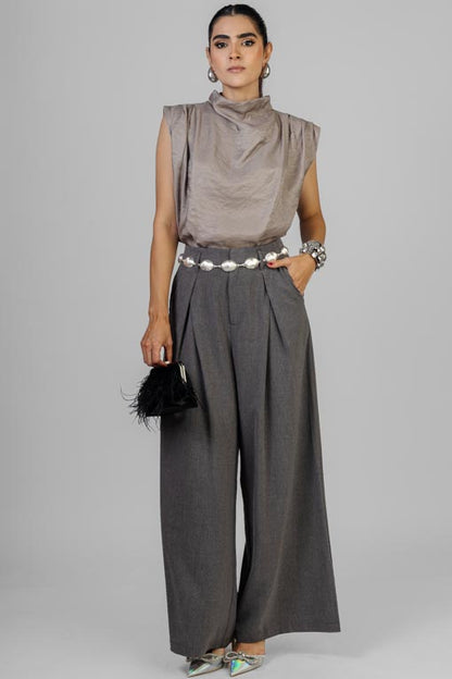 BLUSA SATINADA CUELLO ALTO
