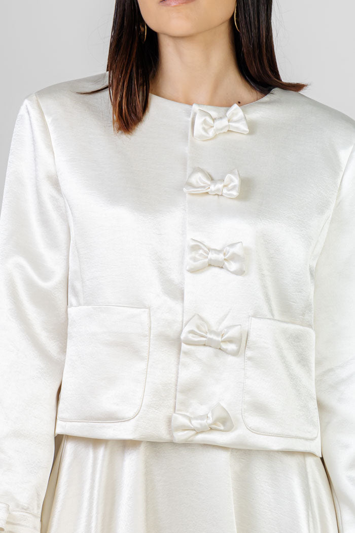CONJUNTO SATINADO CON LAZOS