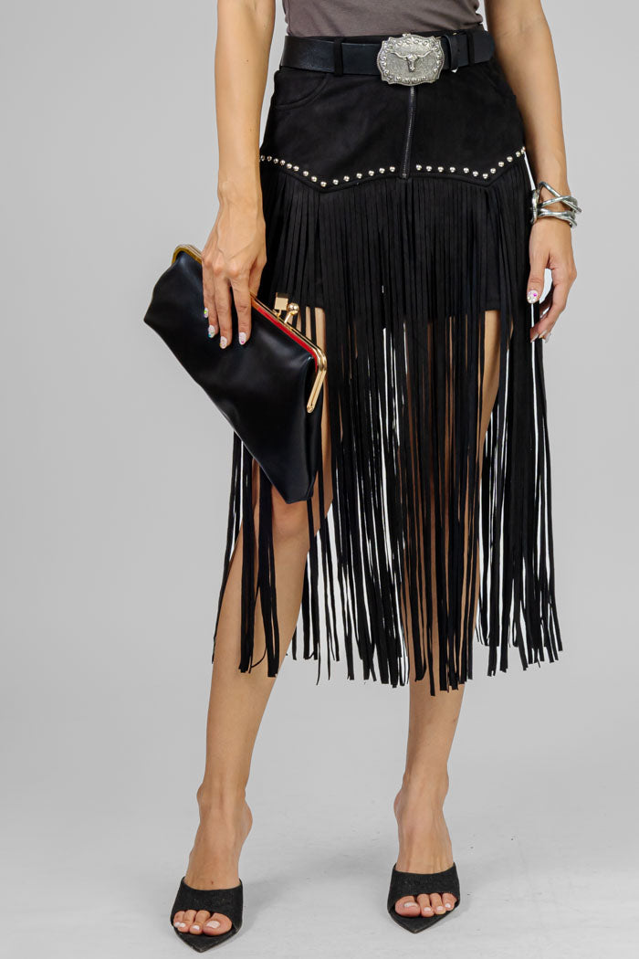SHORTFALDA NEGRA CON FLECOS