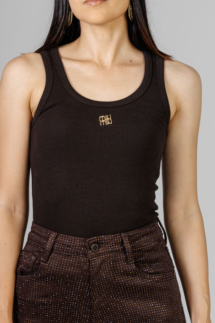 BLUSA BÁSICA ACANALADA MARRÓN