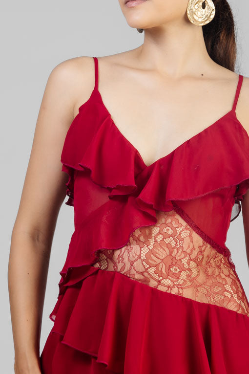 VESTIDO VOLANTES TINTO