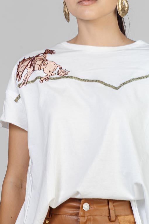 PLAYERA JINETE BORDADO