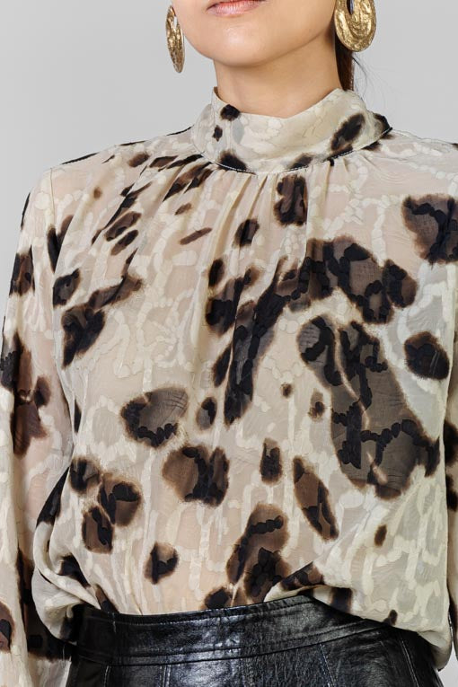 BLUSA MONOCROMATICA