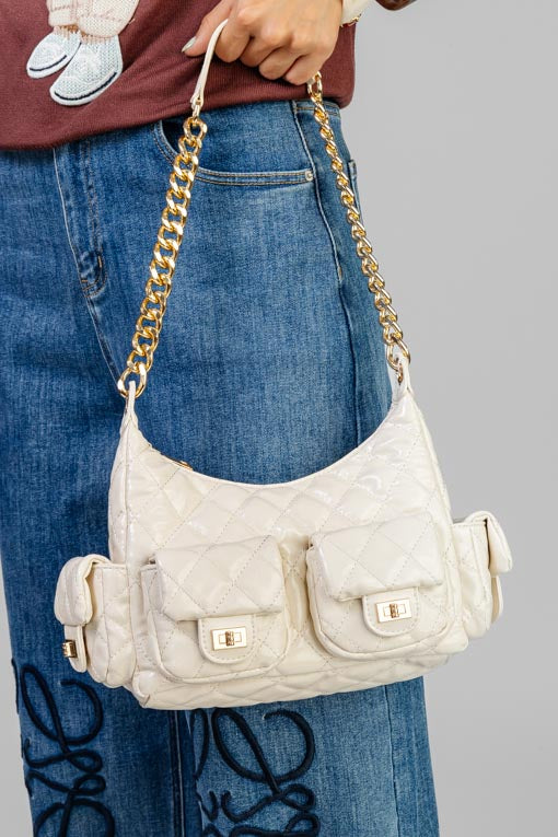 BOLSA ACOLCHADA CON CADENA