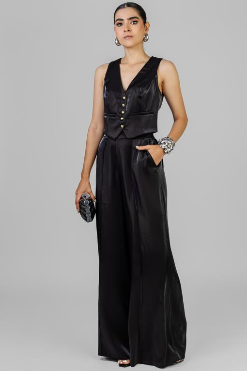 CONJUNTO CHALECO SATIN