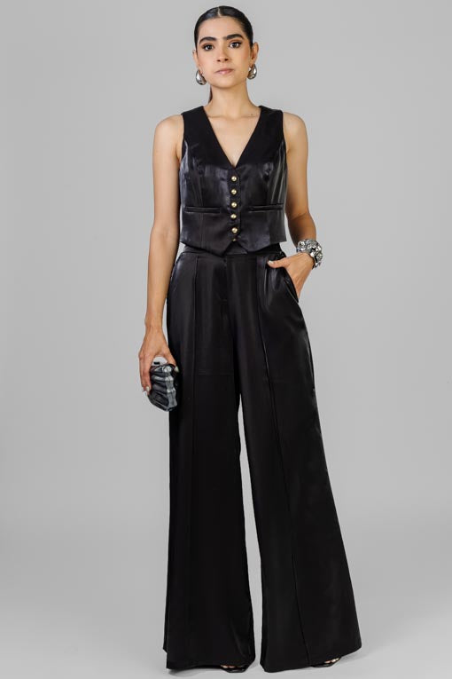 CONJUNTO CHALECO SATIN