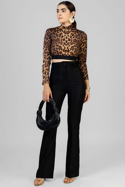 TOP CUELLO ALTO ANIMAL PRINT