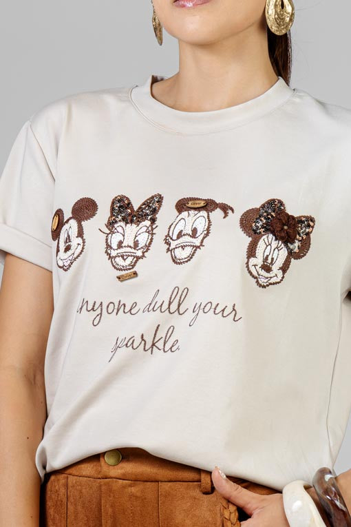 PLAYERA DIBUJOS BORDADOS