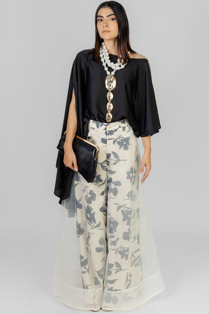 BLUSA NEGRA ASIMÉTRICA