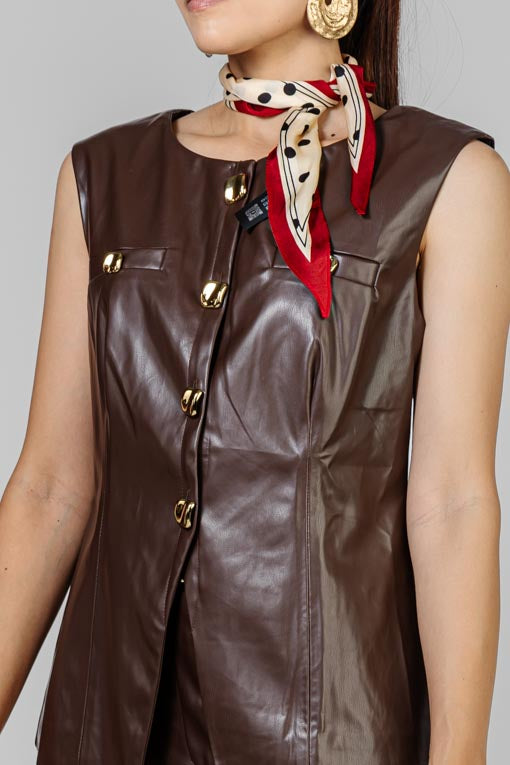 CONJUNTO CHALECO Y FALDA VINIPIEL