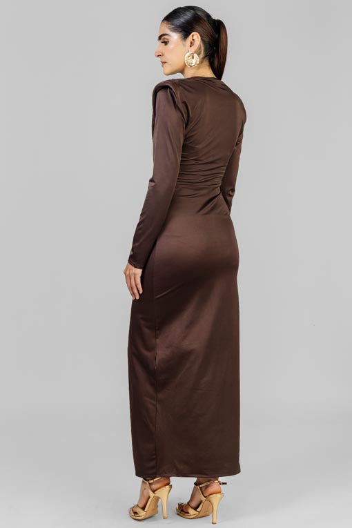 VESTIDO FRUNCES BROCHE DORADO