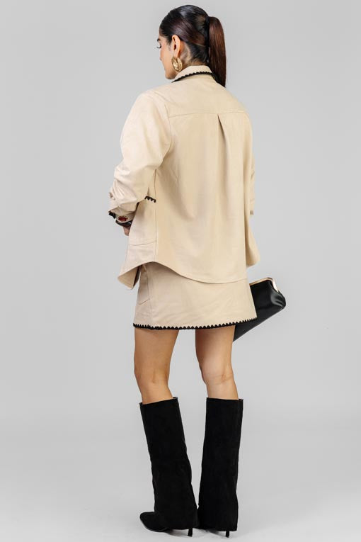 CONJUNTO GAMUZA RIBETE BORDADO