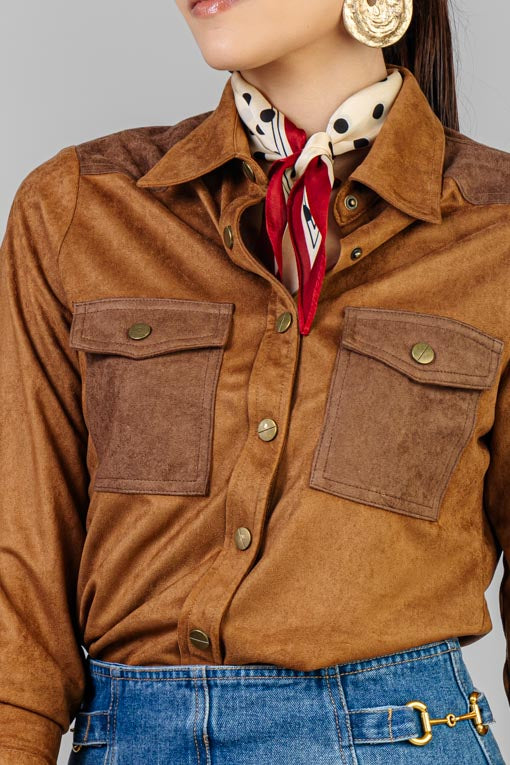 CAMISA GAMUZA BOLSAS