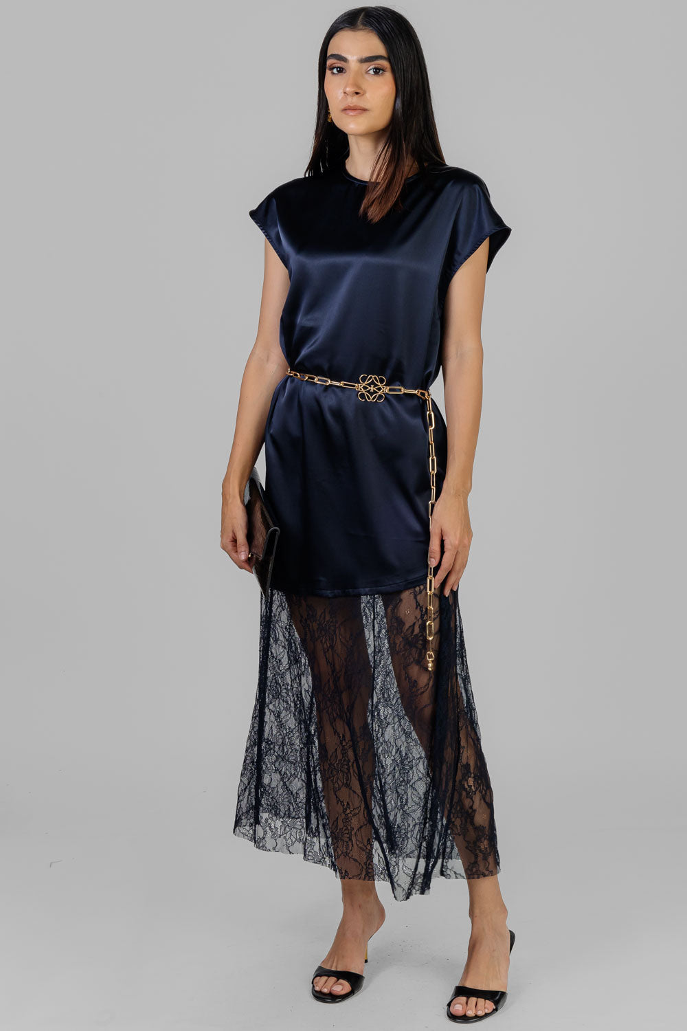 VESTIDO SATINADO AZUL MARINO
