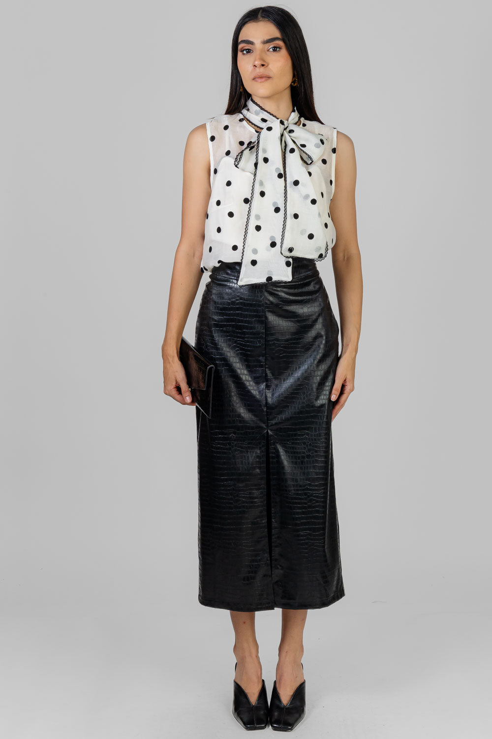 BLUSA CUELLO DE MOÑO