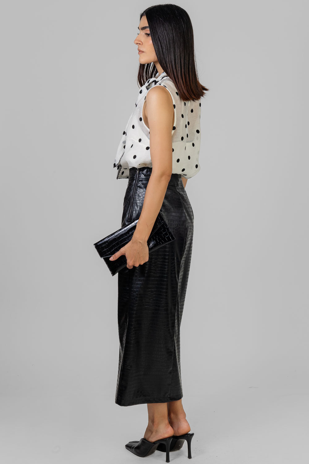 BLUSA CUELLO DE MOÑO