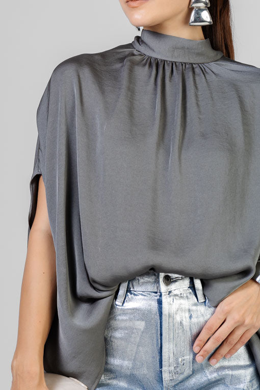 BLUSA GRIS