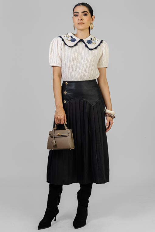 BLUSA CUELLO BORDADO