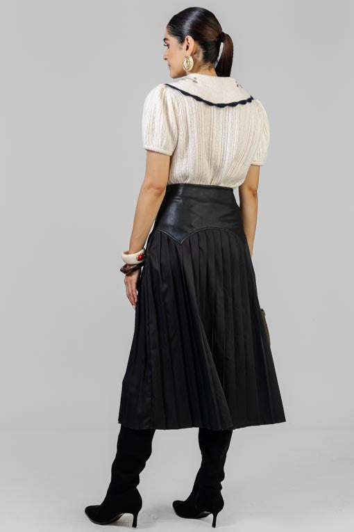 BLUSA CUELLO BORDADO